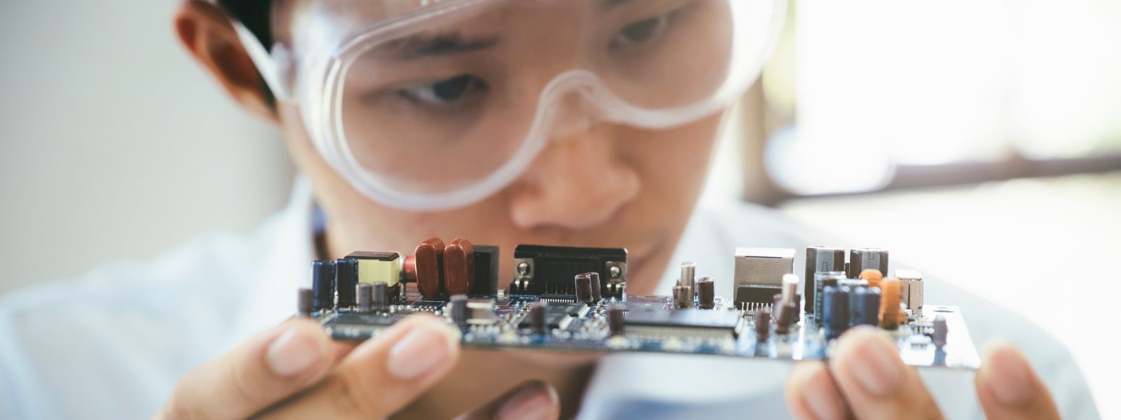 L’elettronica sperimenta riciclo e compostaggio