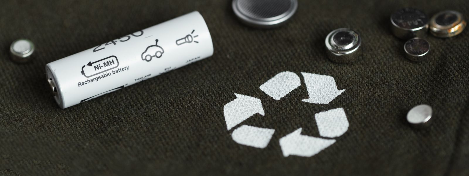 Raee e batterie, normative diverse e trattamento differente