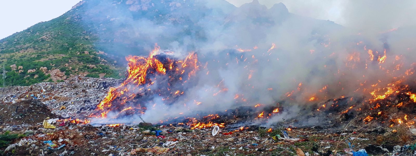 Combustione rifiuti, non serve il danno o il pericolo
