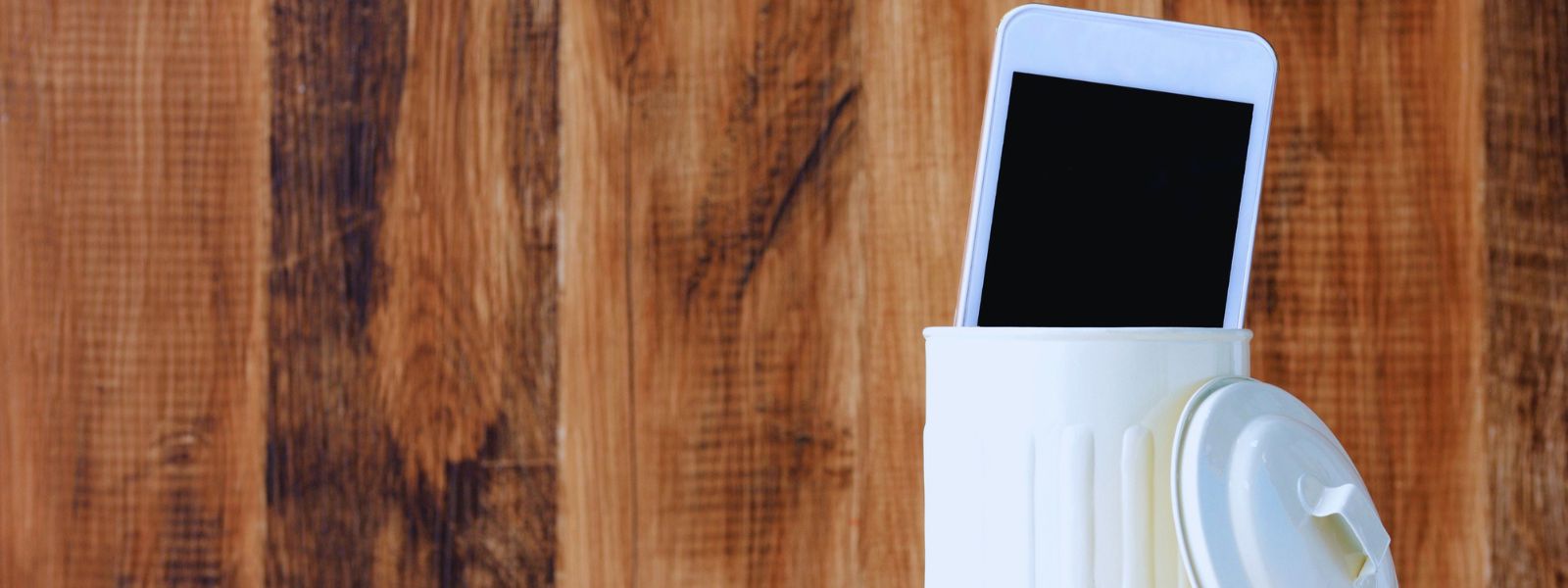 Al centro di raccolta comunale non vedi il contenitore arancio per lo smartphone? Chiedilo al tuo comune